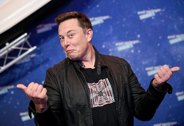 musk-9648-1660744823.jpg