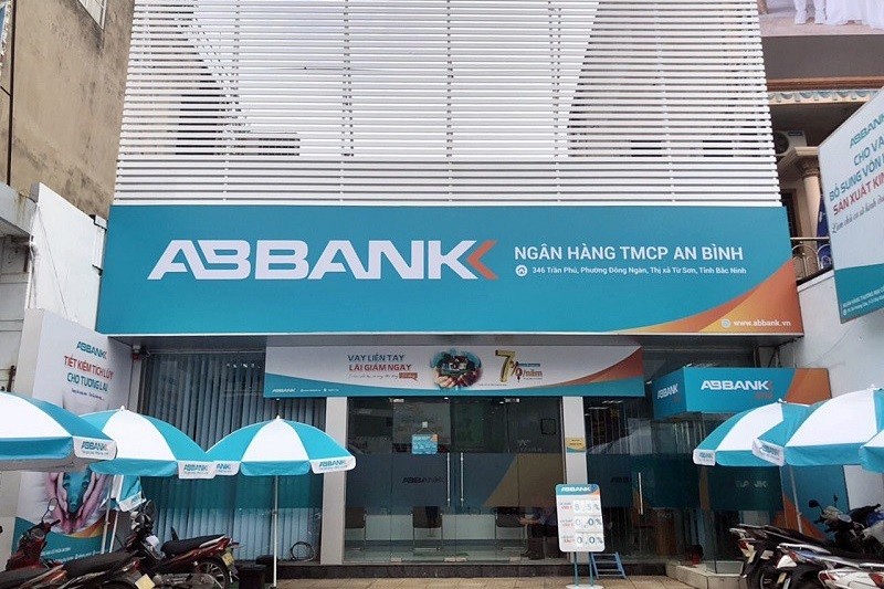 Lợi nhuận quý 4/2022 của ABBank giảm hơn 320 tỷ, nợ có khả năng mất vốn vọt lên 1.400 tỷ