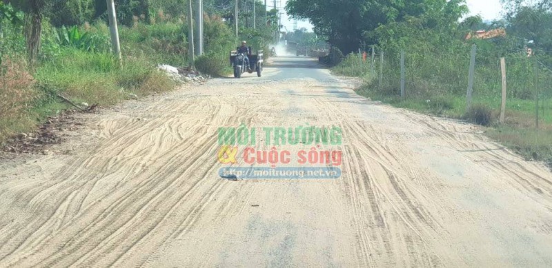 Tp. Hồ Chí Minh – Bài 1: Dân bất an vì bãi tập kết, kinh doanh VLXD, sản xuất gạch hoạt động trái phép, gây ô nhiễm môi trường