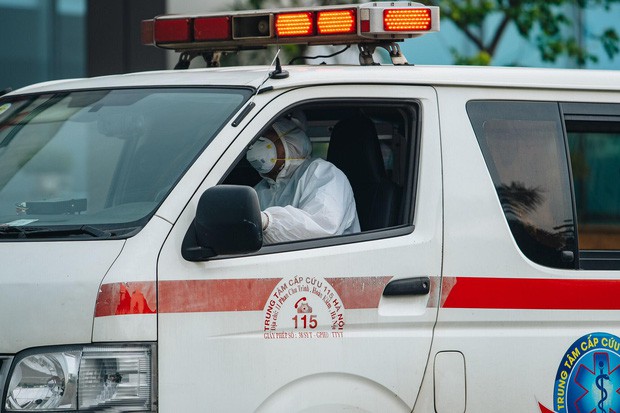 Chiều 6/2 công bố thêm 5 ca mắc Covid-19, trong đó có nhân viên Sân bay Tân Sơn Nhất và em trai