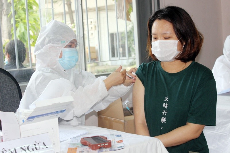 Đồng Nai sẽ cho phép người đã tiêm vaccine ra đường