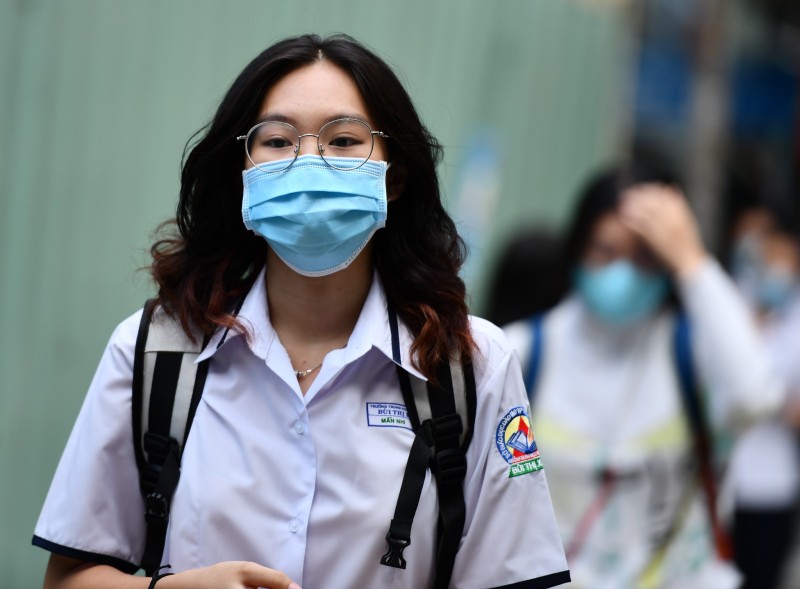TP.HCM, Hà Nội cần sớm mở cửa lại trường học