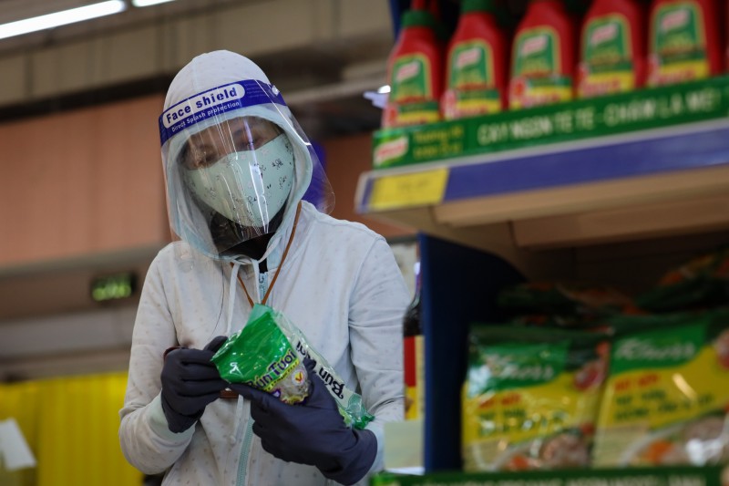 Giá nhiều mặt hàng sắp tăng mạnh