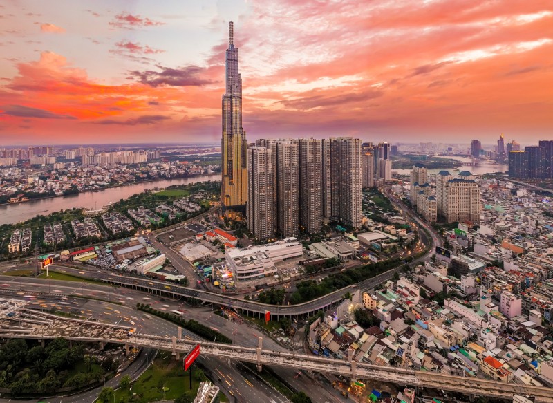 Đối mặt nhiều thách thức, TP.HCM làm gì để phục hồi trong năm 2022?