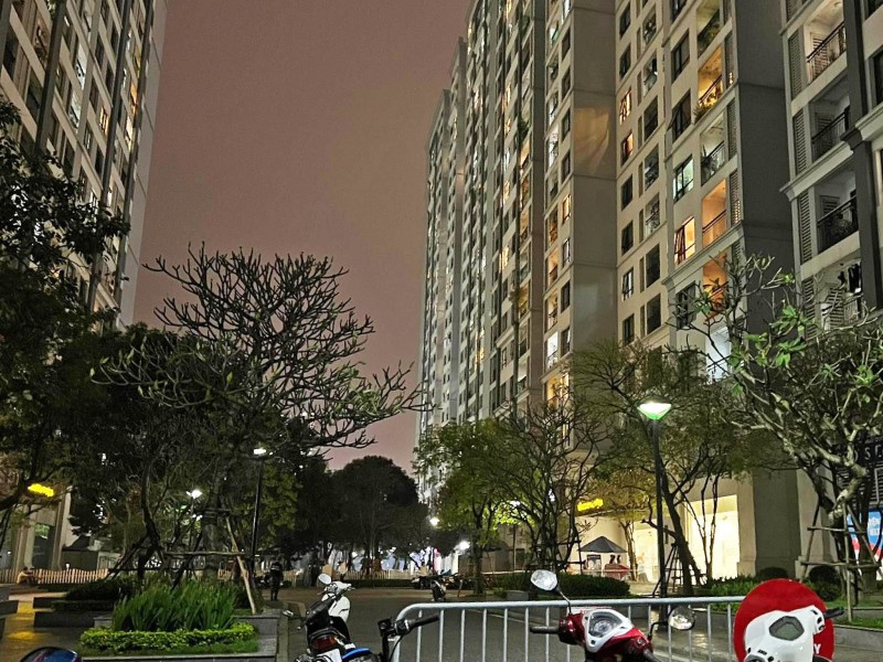 Nữ sinh rơi từ tầng 26 chung cư
