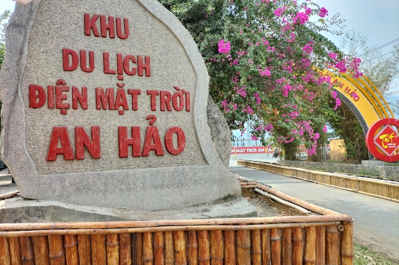 Bị phản ánh khu du lịch hoạt động “chui” trong dự án điện mặt trời, Tổng Giám đốc Công ty cổ phần Du lịch An Giang có thái độ khiếm nhã với phóng viên