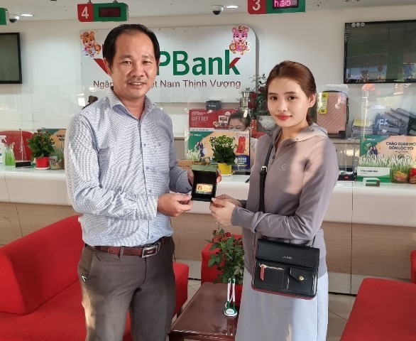 Hơn 1 tỷ đồng được VPBank trao tới khách hàng may mắn