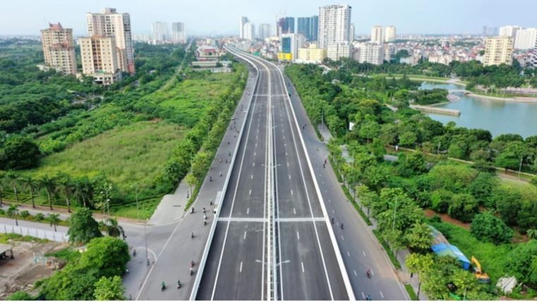 Phó Thủ tướng Chính phủ Lê Văn Thành: Ưu tiên bố trí nguồn lực hoàn thành đường cao tốc Bắc - Nam