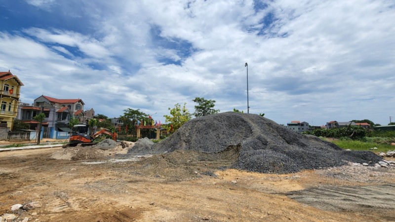 Hà Nội: Dự án tiền tỷ bị “nghi” sử dụng vật liệu không đạt chuẩn, gây ô nhiễm môi trường