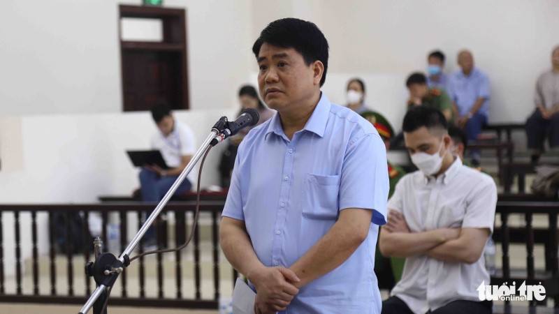 'Cán bộ tham nhũng trả lại tiền': Làm sao để tránh 'hy sinh đời bố...'?