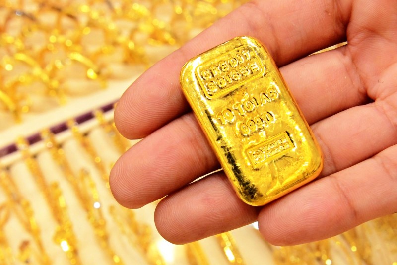 Chiều 4/8, giá vàng gần đạt mức cao nhất trong một tháng