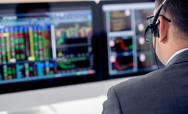 VN-Index "sáng cửa" hồi phục về gần vùng kháng cự 1.388-1.418 điểm?