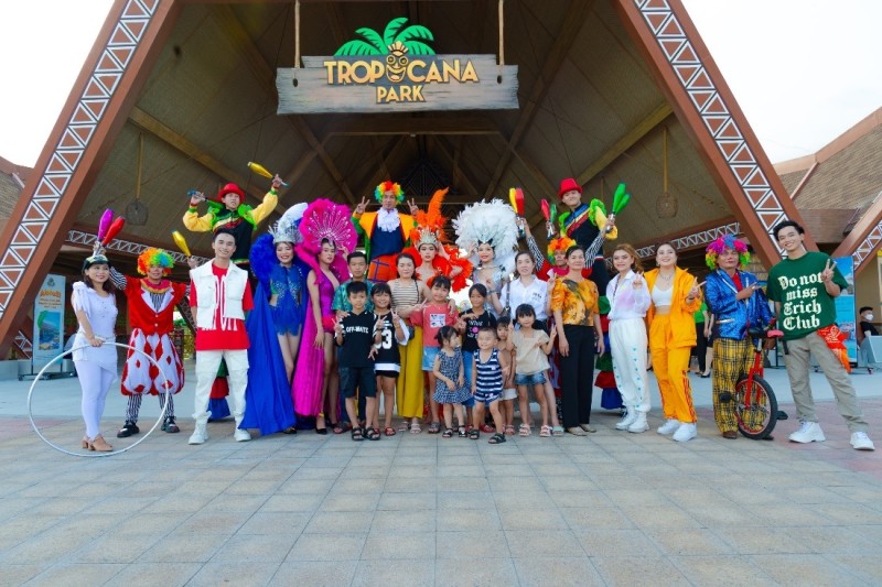 Trải nghiệm lễ hội đa sắc màu Tropicana Festival tại Hồ Tràm dịp lễ 2/9