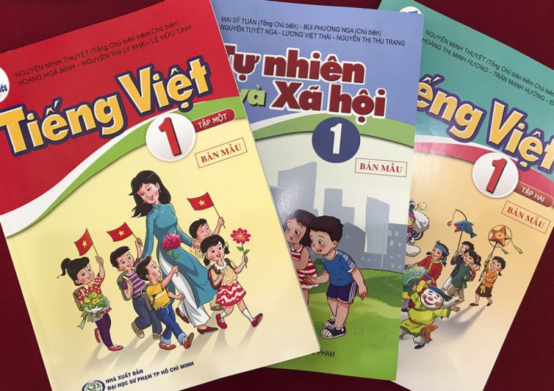 Bộ GD&ĐT yêu cầu nhà xuất bản và nhóm tác giả xây dựng phương án chỉnh sửa sách giáo khoa Tiếng Việt lớp 1 bộ Cánh Diều