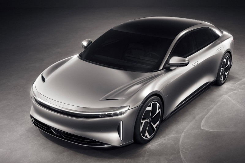 Siêu sedan chạy điện Lucid Air 2022 có giá từ 77.400 USD