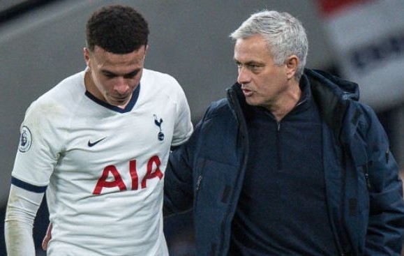 Mourinho lại gạch tên Dele Alli