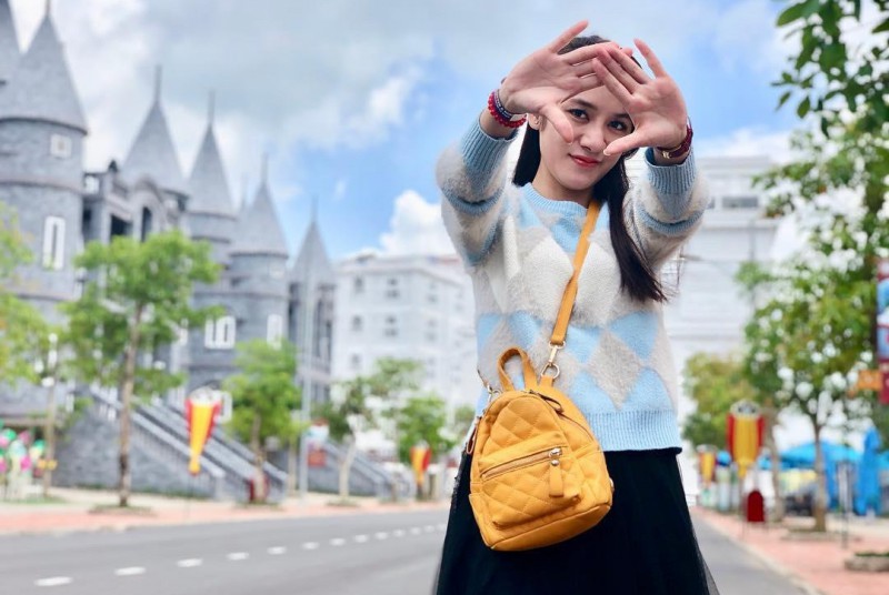 Huyện có 4 thị trấn thuộc tỉnh nào?