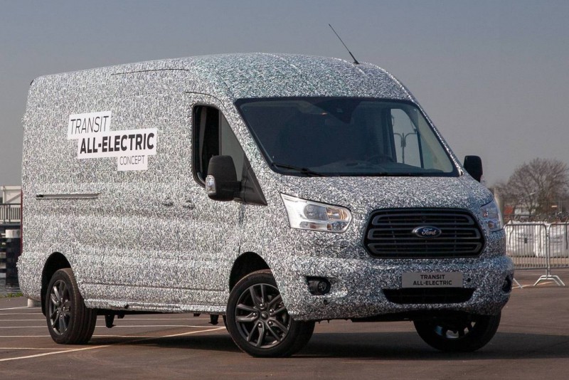 Ford Transit sắp có phiên bản chạy điện hoàn toàn