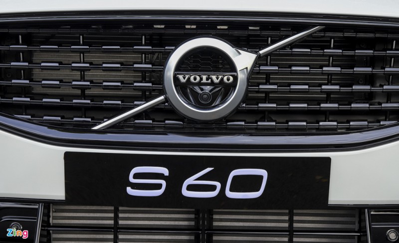 Volvo S60 R-Design anh 9