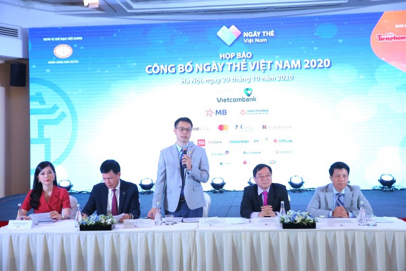 Thúc đẩy thanh toán không dùng tiền mặt thích nghi với COVID-19