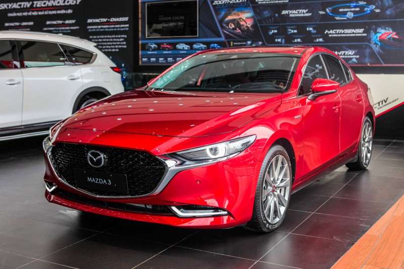 Chi tiết Mazda3 phiên bản kỷ niệm 100 năm vừa về Việt Nam