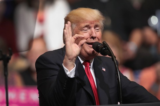 Kinh tế Mỹ tăng trưởng kỷ lục, ông Trump kỳ vọng chiến thắng
