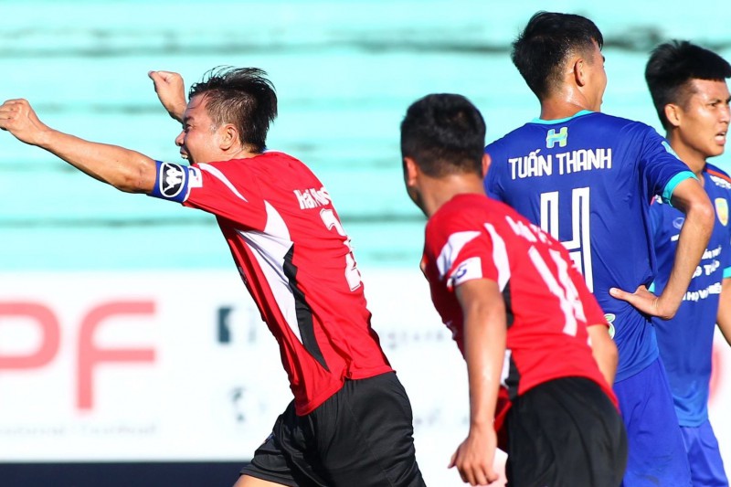 Cựu vô địch V.League trụ hạng Nhất thành công