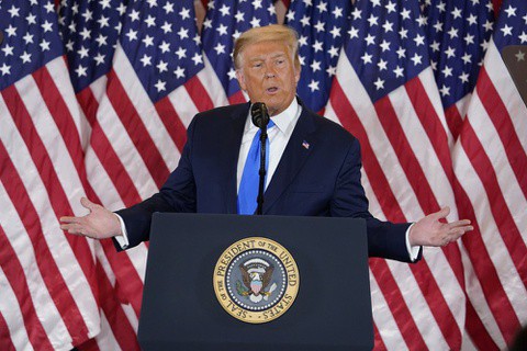 Phe ông Trump lao vào cuộc chiến tại tòa để giữ Nhà Trắng