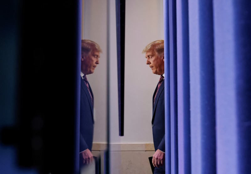 Cuộc chiến pháp lý của TT Trump có lên được Tòa Tối cao không?