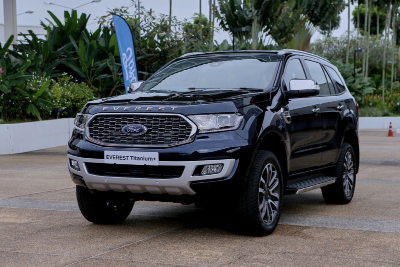 Ford Everest 2021 ra mat anh 1