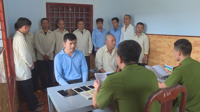 Phá đường dây cá độ bóng đá 4.000 tỷ đồng, có vũ khí