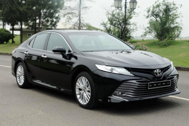 Giá ôtô tháng 11 - xe khuyến mại mạnh, xe cắt giảm ưu đãi