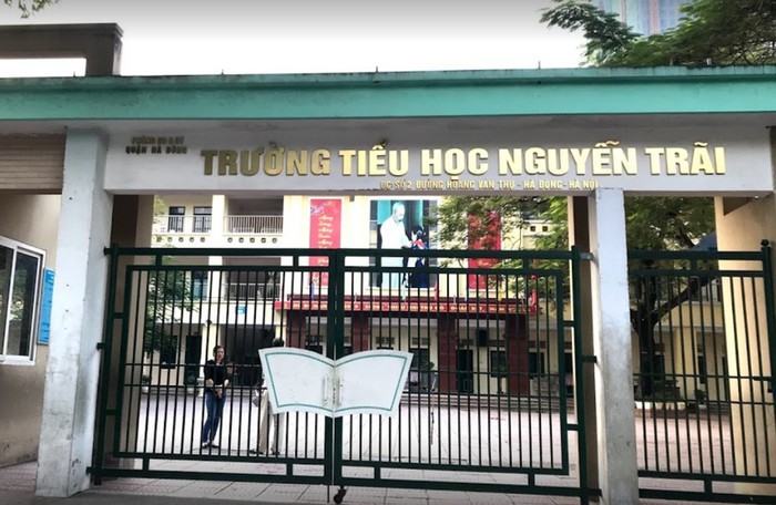 An toàn trong bữa ăn học đường: Hiệu trưởng không thể “đứng trên bờ”