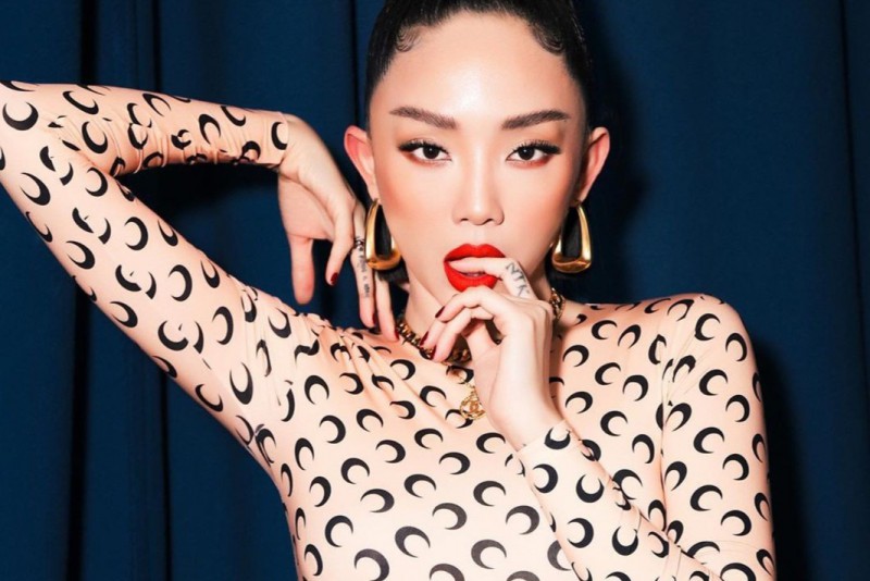 6 mốt thời trang được giới trẻ lăng xê trên mạng xã hội