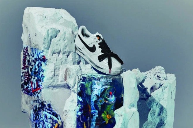 Nike công bố ngày bán giày hoa cúc mới của G-Dragon