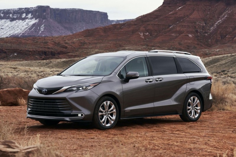 toyota-sienna-2021