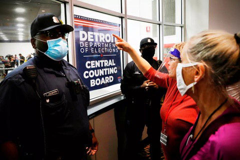 Mục đích của phe ông Trump khi muốn 'quyết chiến' ở tòa án