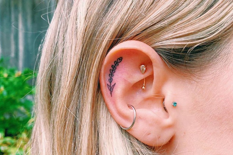 Xăm hình nghệ thuật ở tai