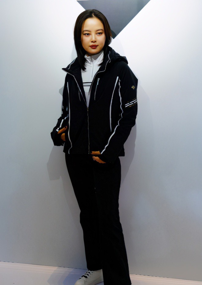 sao mac do the thao xau anh 1