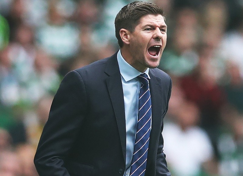 Huyền thoại Liverpool lập thành tích bất bại với đội bóng Scotland