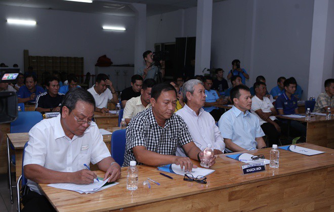 giai bong da phong trao cac doi manh tp.hcm anh 1