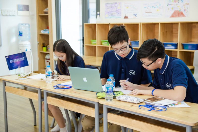 Giáo dục - Học sinh tranh biện tiếng Anh về góc khuất và nội tâm con người (Hình 2).