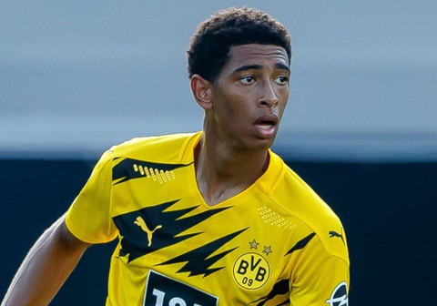 Cầu thủ 17 tuổi được gọi lên tuyển Anh