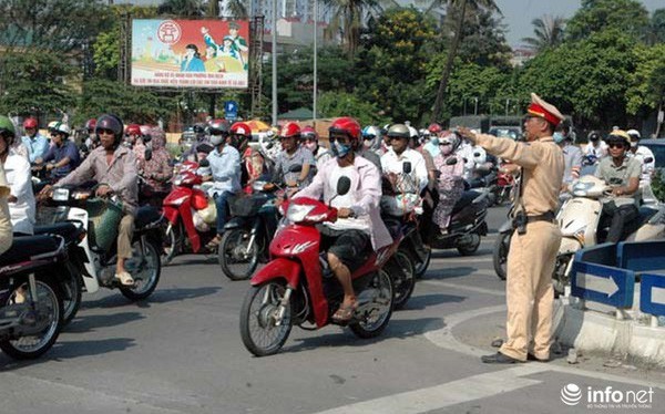 Ngày mai (12/11), Hà Nội cấm và hạn chế phương tiện qua các tuyến đường nào?