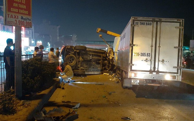Xe Fortuner mất lái lao sang làn đường ngược chiều, đâm tài xế xe tải tử vong