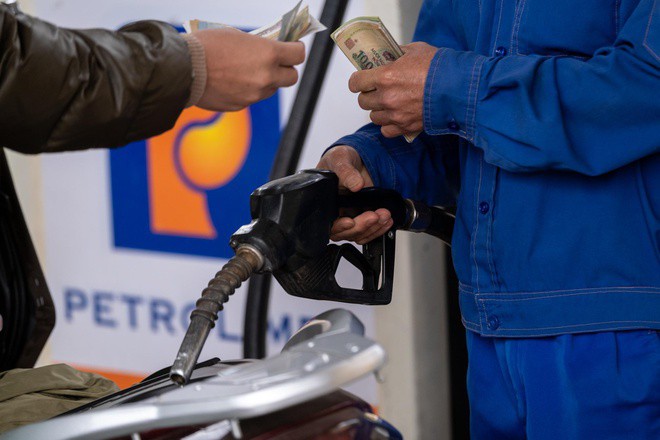 Chi gần 17 tỷ/ngày để bình ổn giá xăng dầu