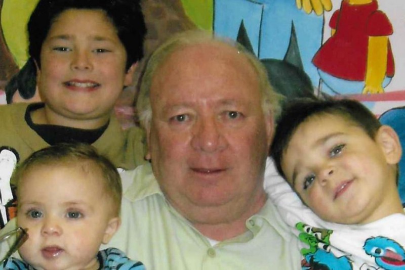 Cụ ông được phóng thích giữa lúc thụ án 505 năm tù