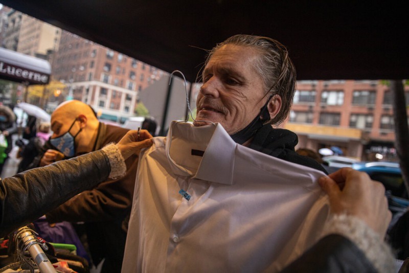 Khi người vô gia cư được sống trong khách sạn xa xỉ để tránh dịch