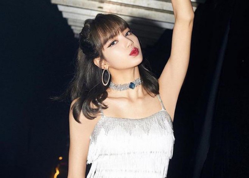 3 bước để có tóc mái đẹp như Lisa