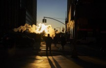 Đại dịch Covid-19 khiến nợ toàn cầu tăng vượt 272 nghìn tỷ USD